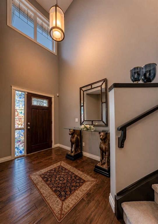 23 Aspen Summit Mount Sw, Calgary, AB - Indoor Photo Showing Other Room