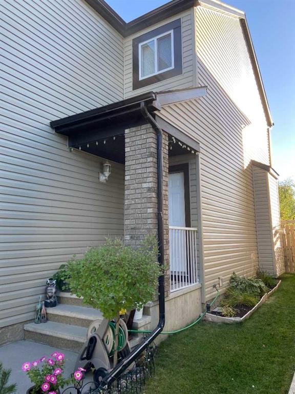 1600 Copperfield Boulevard Se, Calgary, AB
