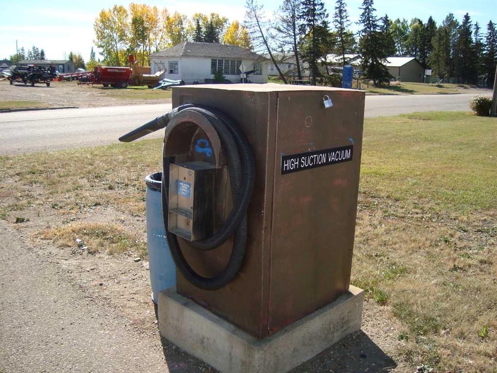 116 1St Avenue, Trochu, AB