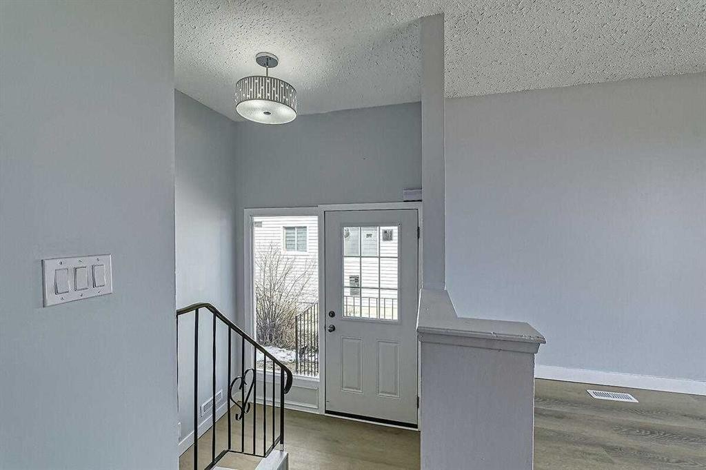 71 Falton Drive Ne, Calgary, AB - Indoor Photo Showing Other Room