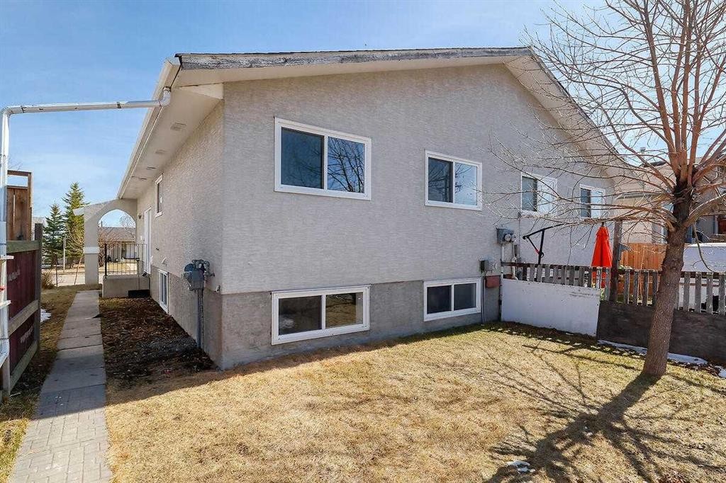 71 Falton Drive Ne, Calgary, AB - Outdoor
