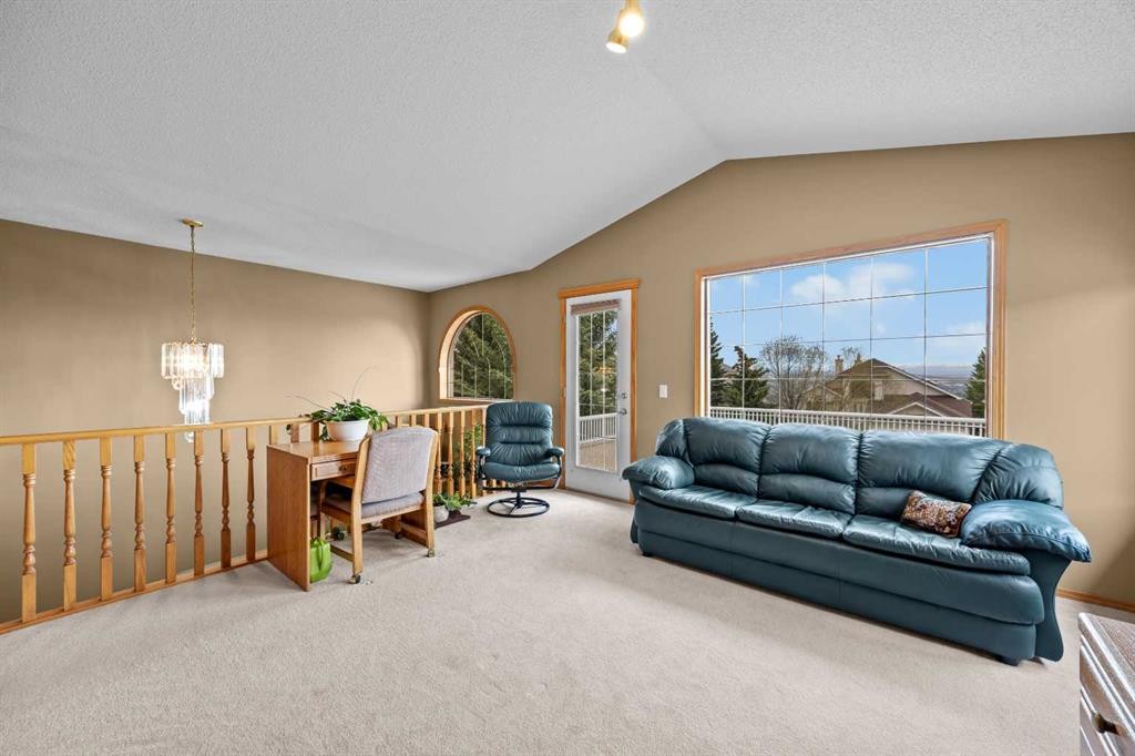 30 Gleneagles View, Cochrane, AB - Indoor