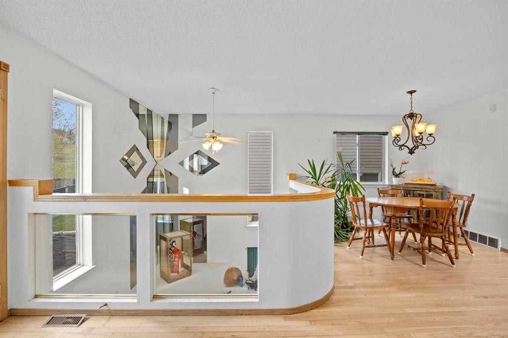 242 Hidden Spring Mews Nw, Calgary, AB - Indoor