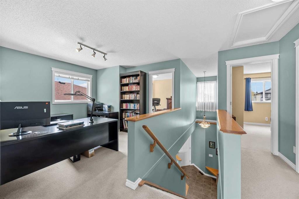 11178 Hidden Valley Drive Nw, Calgary, AB - Indoor Photo Showing Other Room