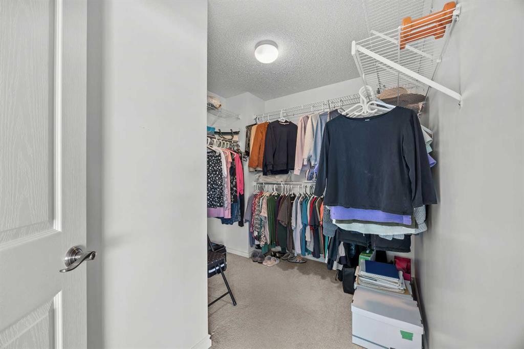 11178 Hidden Valley Drive Nw, Calgary, AB - Indoor With Storage