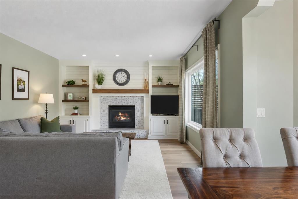 941 Riverview Place Se, Calgary, AB - Indoor Photo Showing Living Room With Fireplace