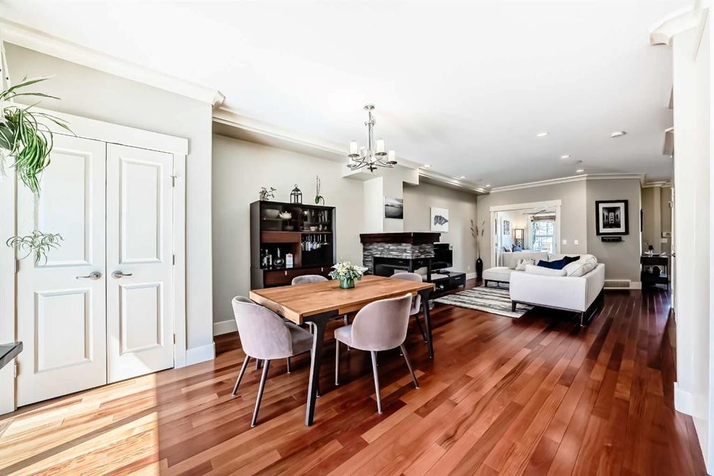 425 36 Avenue Nw, Calgary, AB - Indoor