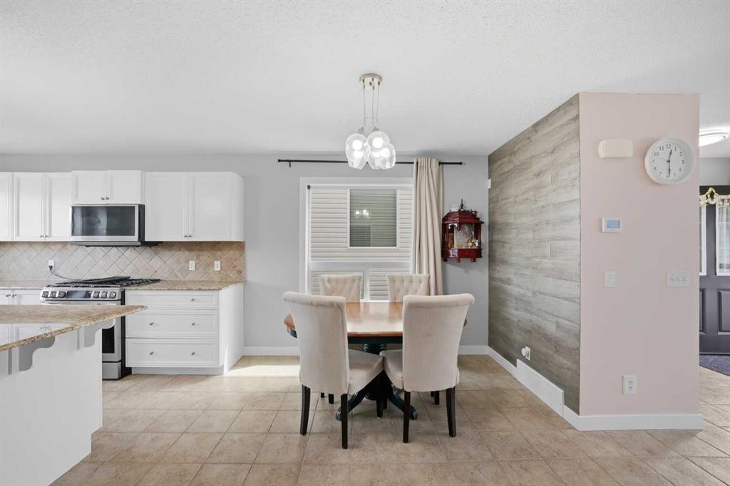 39 Panora Square Nw, Calgary, AB - Indoor