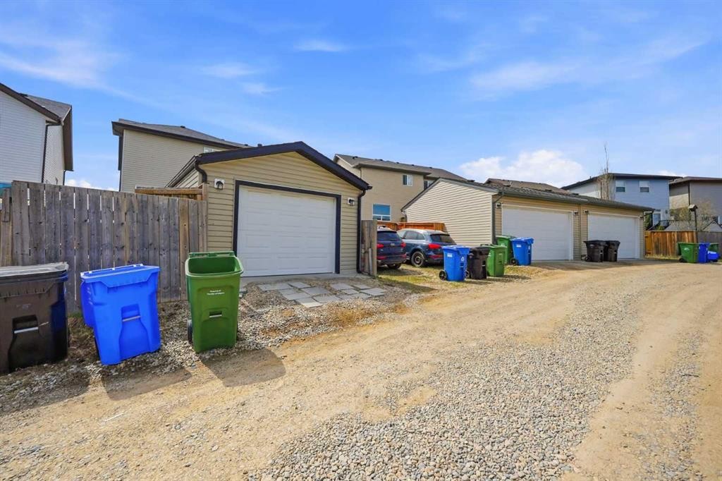 39 Panora Square Nw, Calgary, AB - Outdoor With Exterior