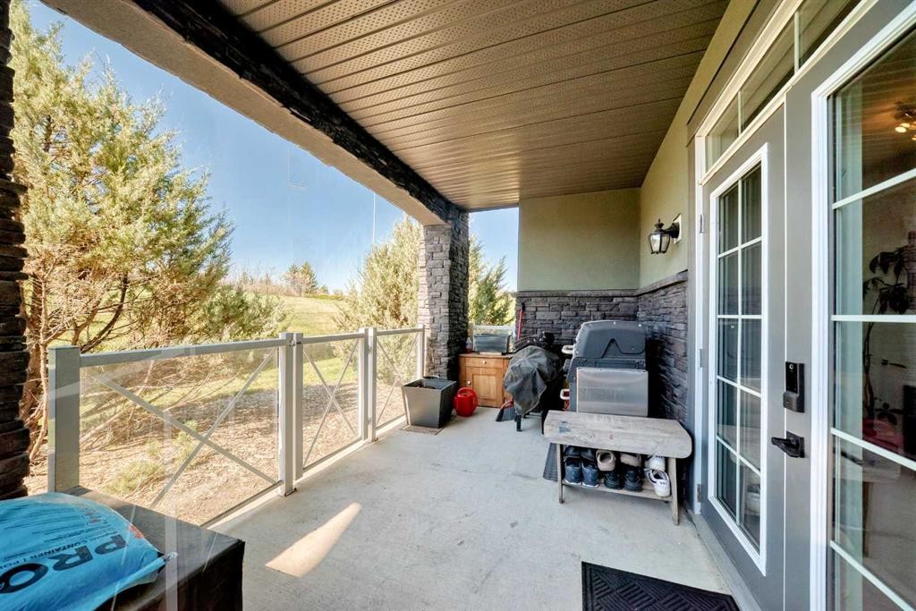 116-1005A Westmount Drive, Strathmore, AB - Outdoor With Exterior