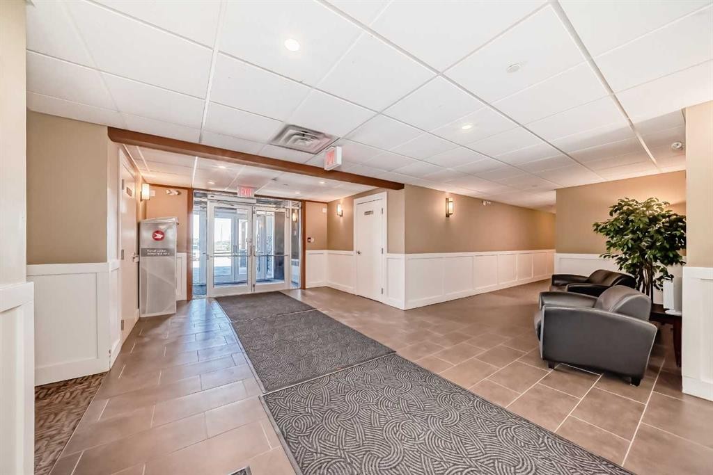 116-1005A Westmount Drive, Strathmore, AB - Indoor Photo Showing Other Room