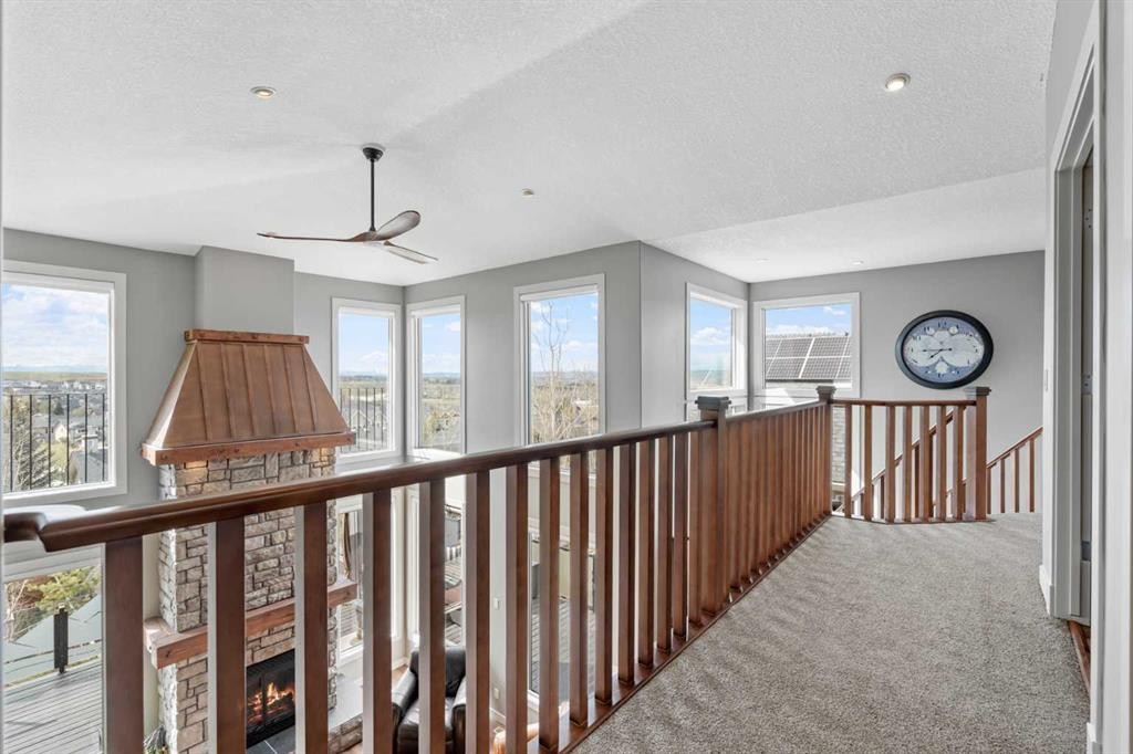 88 Crestridge Way Sw, Calgary, AB - Indoor Photo Showing Other Room