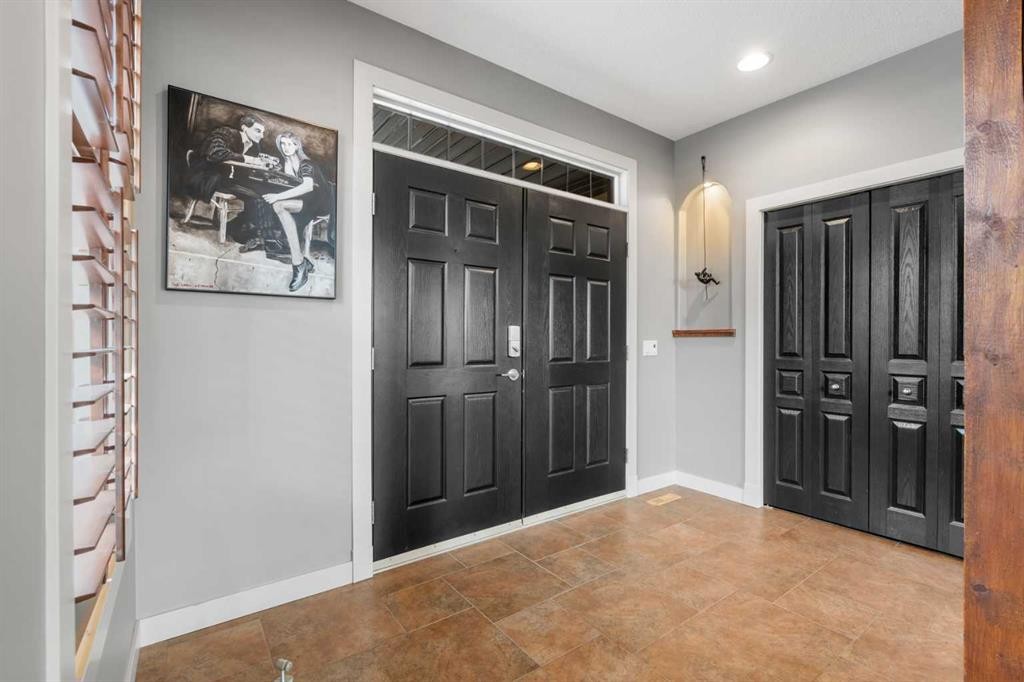 88 Crestridge Way Sw, Calgary, AB - Indoor Photo Showing Other Room