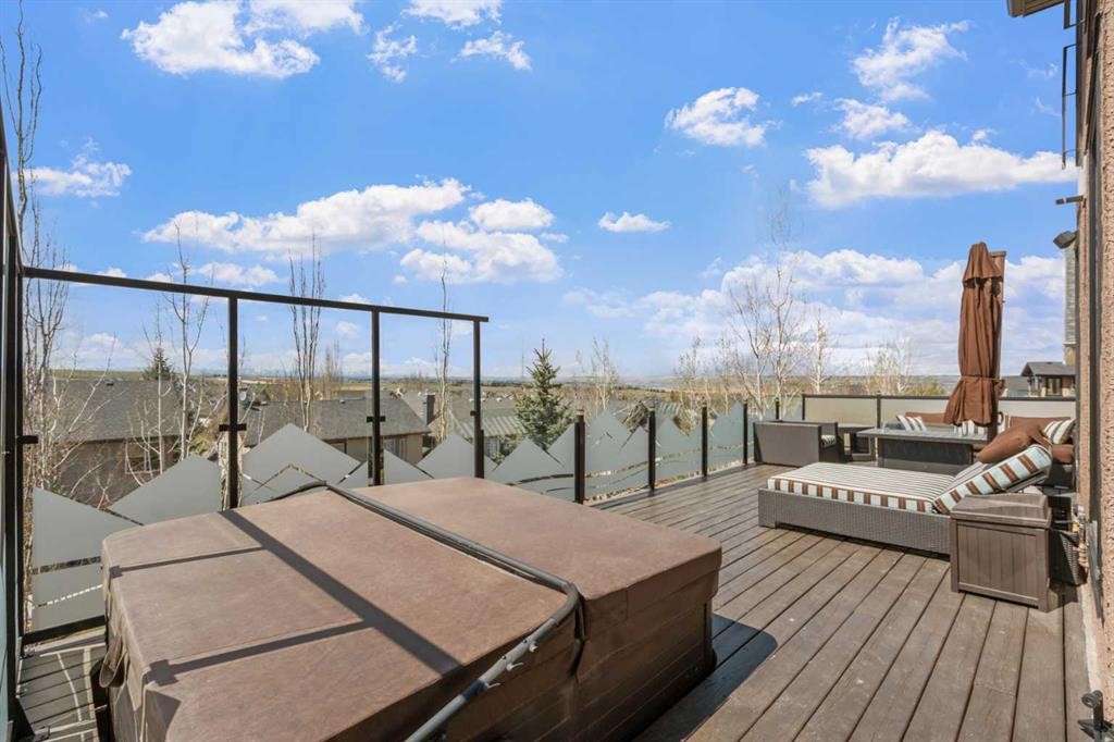 88 Crestridge Way Sw, Calgary, AB - Outdoor