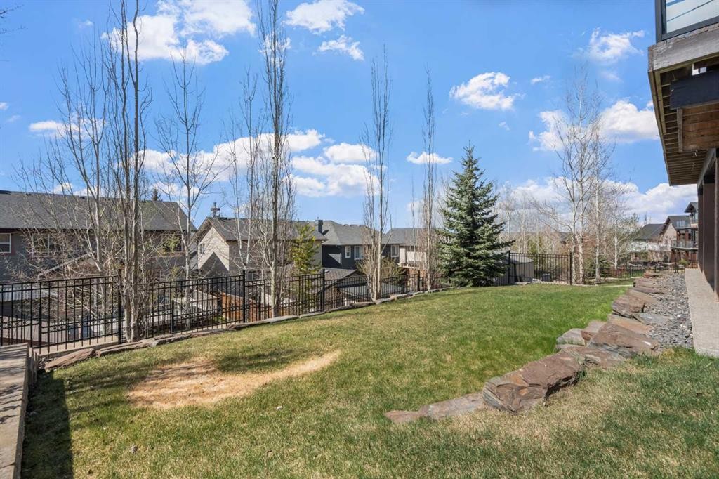 88 Crestridge Way Sw, Calgary, AB - Outdoor