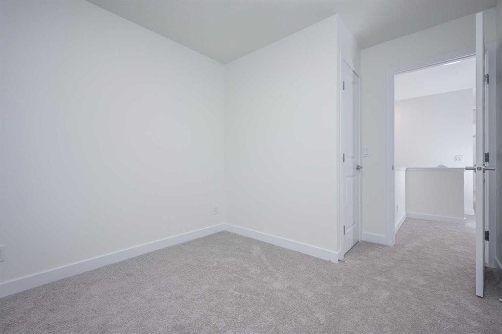 302-8535 19 Avenue Se, Calgary, AB - Indoor Photo Showing Other Room