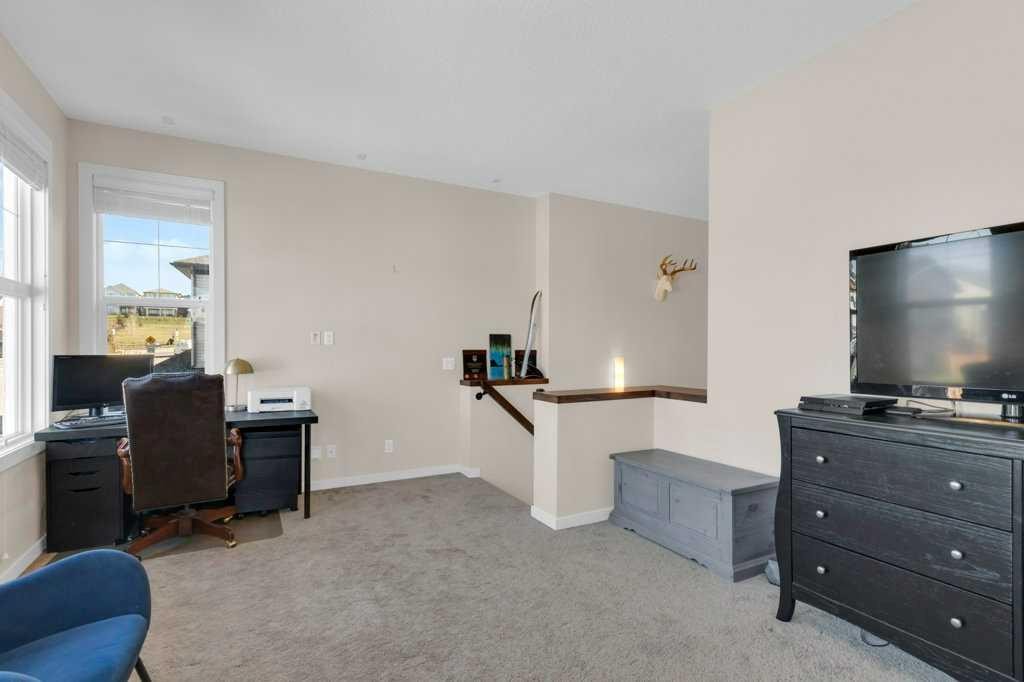 26 Heritage Landing, Cochrane, AB - Indoor Photo Showing Office