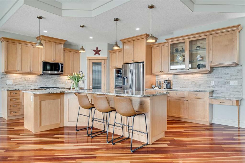 168 West Creek Landing, Chestermere, AB - Indoor Photo Showing Kitchen With Upgraded Kitchen