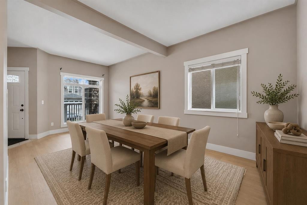 57 Sherwood Terrace Nw, Calgary, AB - Indoor Photo Showing Dining Room