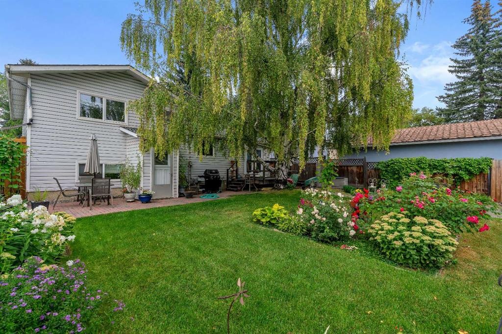4623 31 Avenue Ne, Calgary, AB - Outdoor