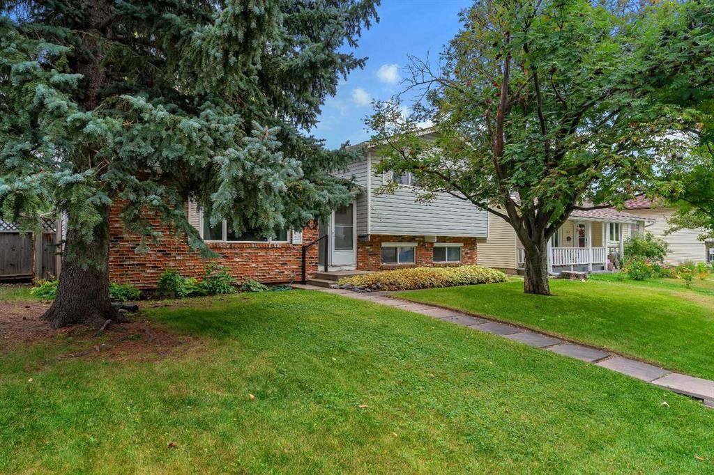 4623 31 Avenue Ne, Calgary, AB - Outdoor