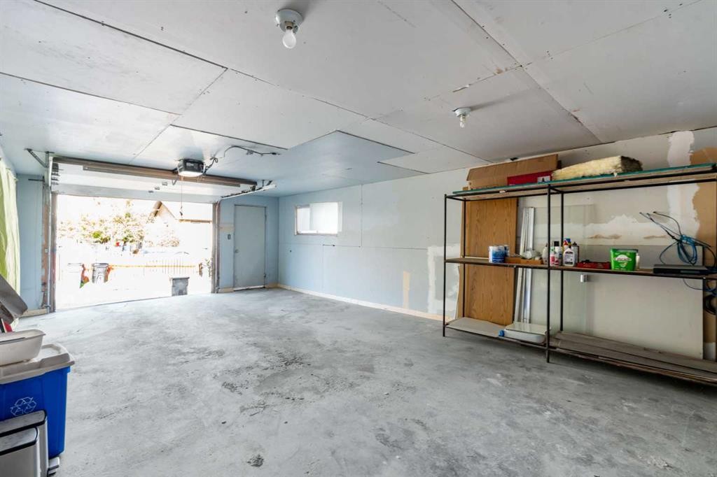 39 Bermuda Drive, Calgary, AB