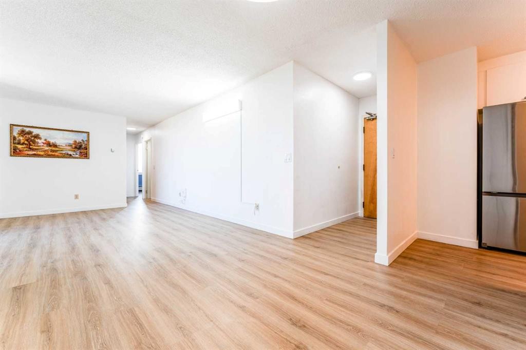 802-4944 Dalton Drive Nw, Calgary, AB - Indoor