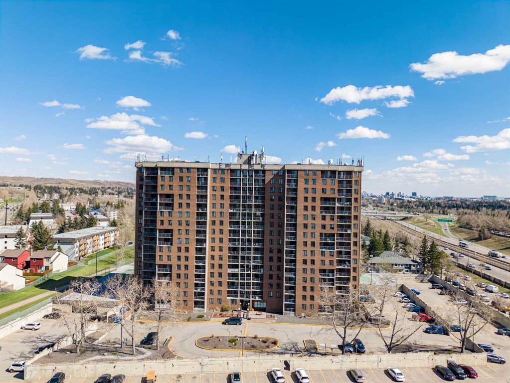 802-4944 Dalton Drive Nw, Calgary, AB - Outdoor With View