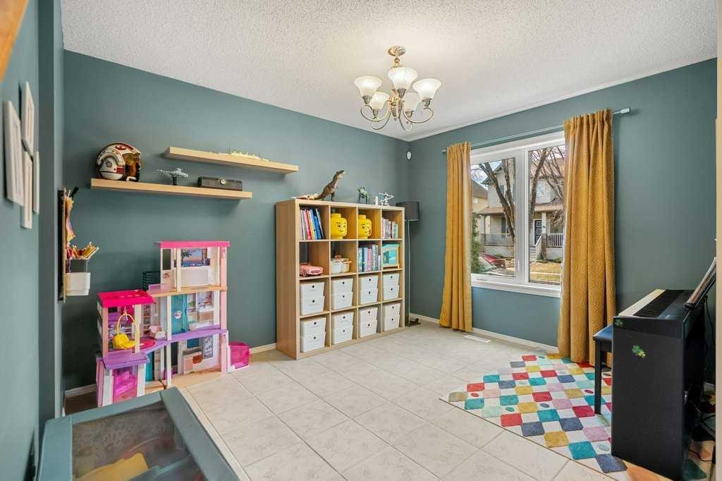 90 Elgin Drive Se, Calgary, AB - Indoor