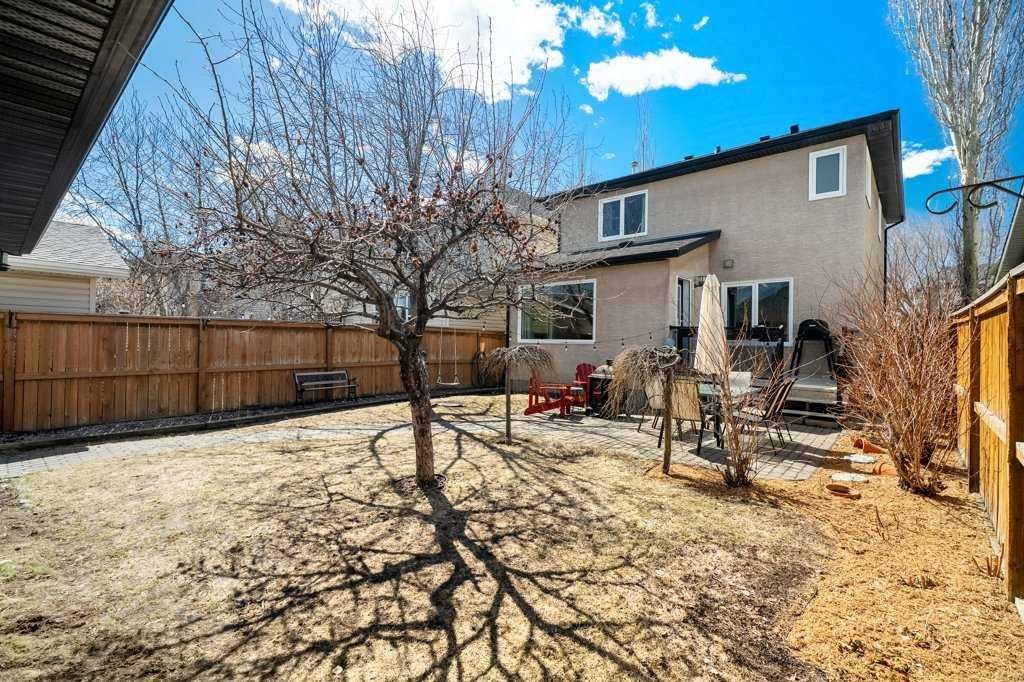 90 Elgin Drive Se, Calgary, AB - Outdoor