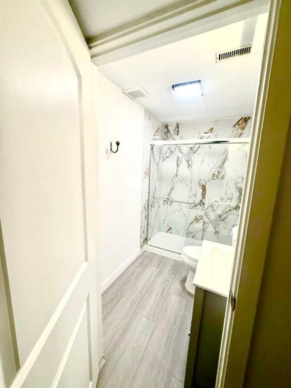 7212 Sierra Morena Boulevard Sw, Calgary, AB - Indoor