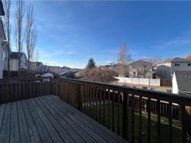 7212 Sierra Morena Boulevard Sw, Calgary, AB - Outdoor