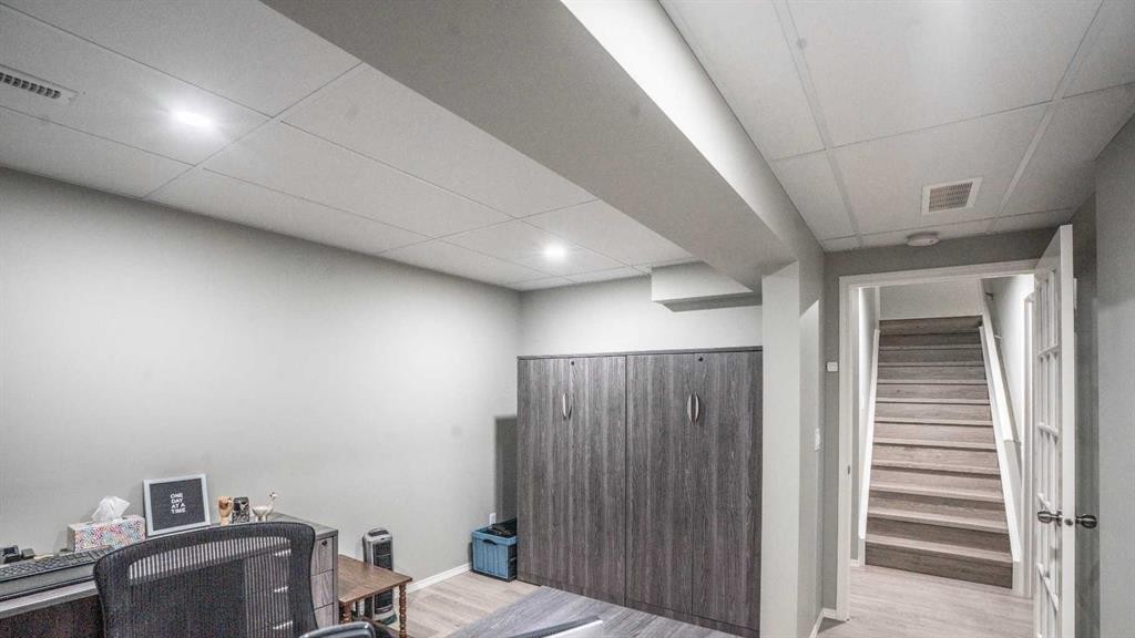 14 Silverado Ridge Link Sw, Calgary, AB - Indoor