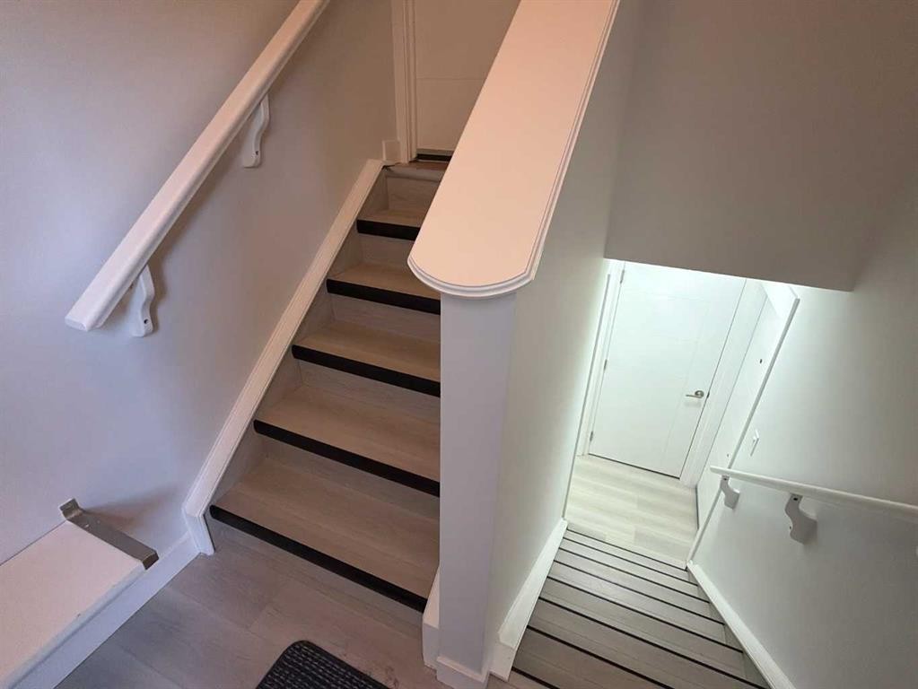 231 Saddlebrook Way Ne, Calgary, AB - Indoor Photo Showing Other Room