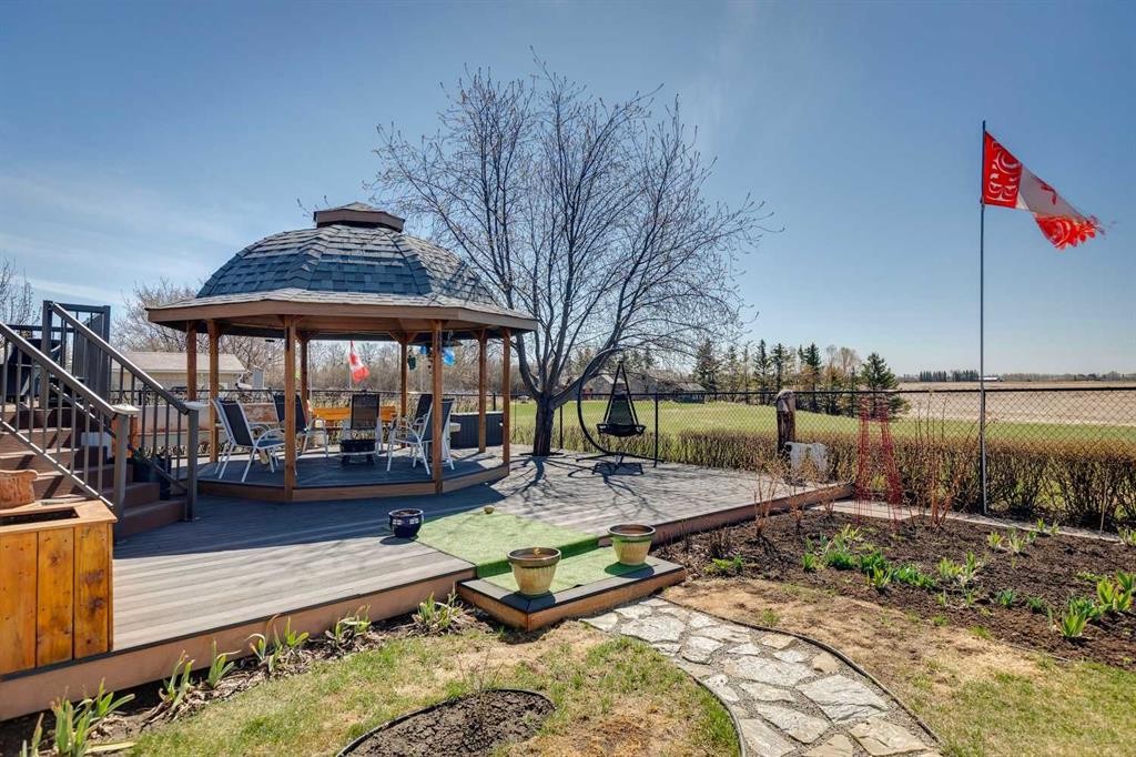 28 Westpoint Drive, Didsbury, AB - Outdoor With Deck Patio Veranda