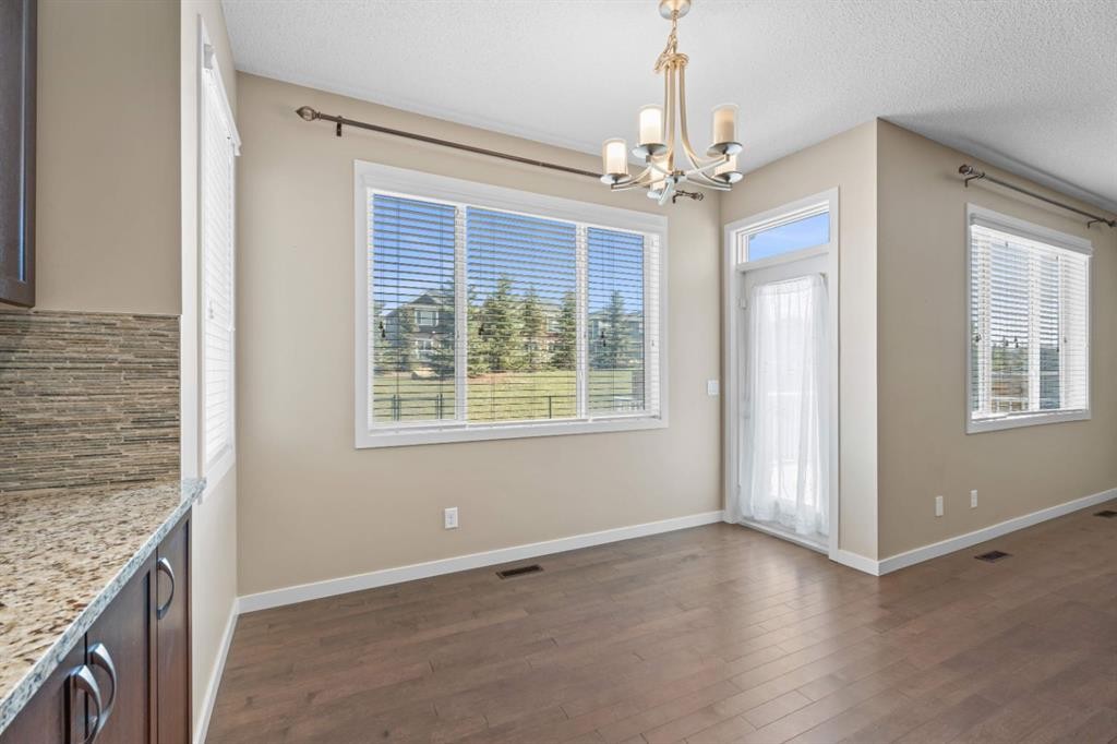 30 Redstone Parade Ne, Calgary, AB - Indoor