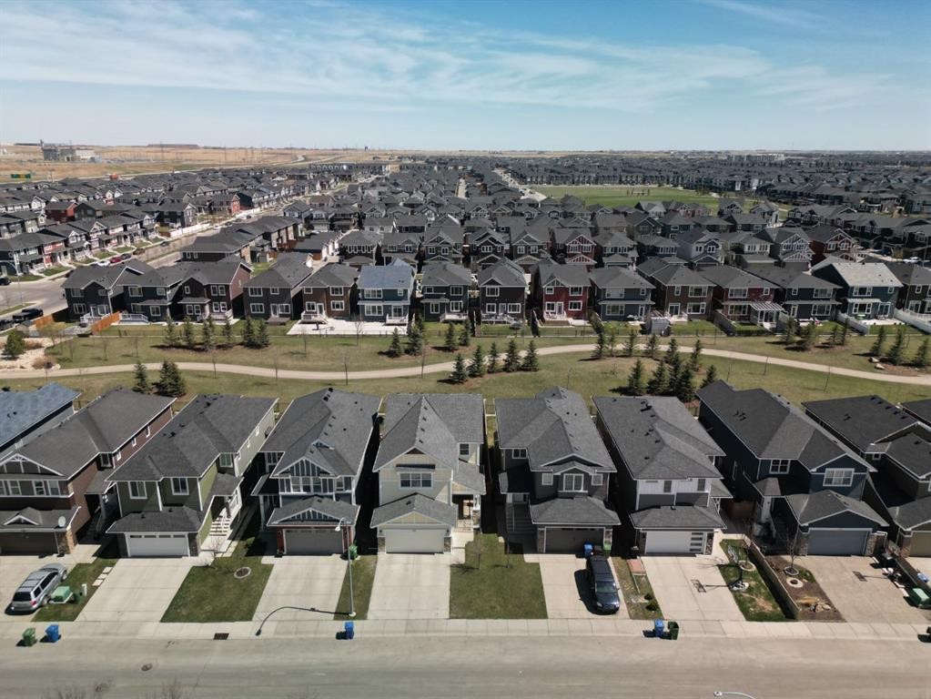 30 Redstone Parade Ne, Calgary, AB - Outdoor With Facade