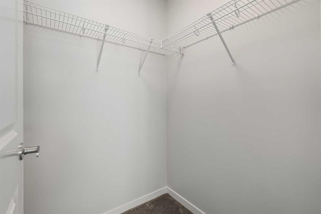 3403-33 Carringham Gate Nw, Calgary, AB - Indoor With Storage