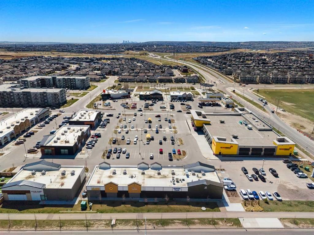 3403-33 Carringham Gate Nw, Calgary, AB - Outdoor With View