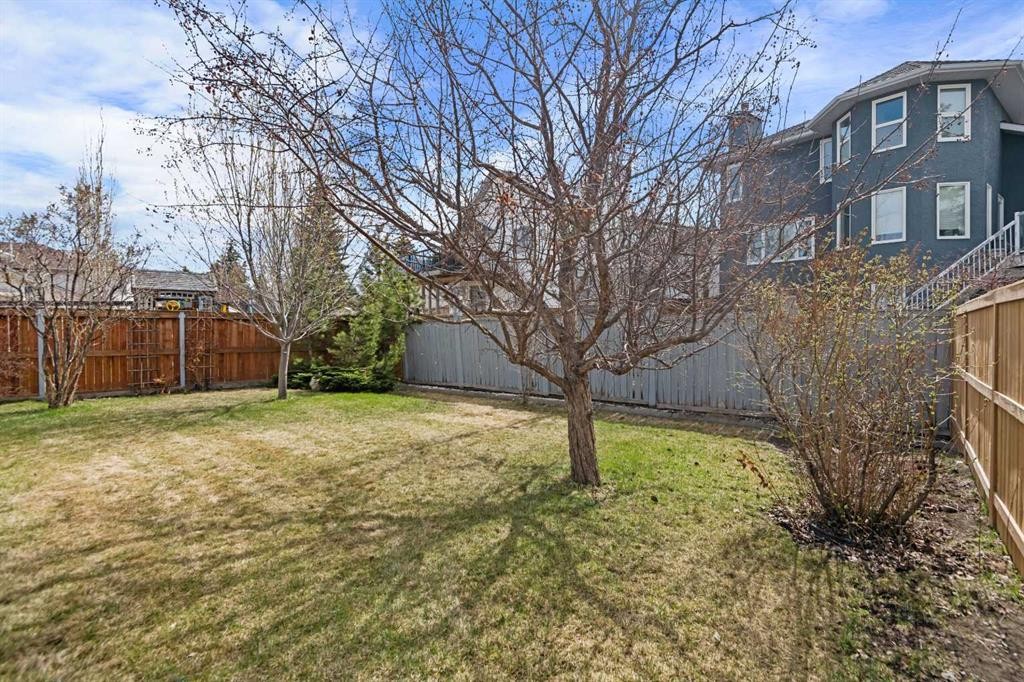 27 Hawkstone Close Nw, Calgary, AB - Outdoor