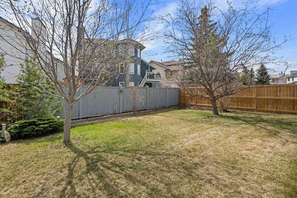 27 Hawkstone Close Nw, Calgary, AB - Outdoor