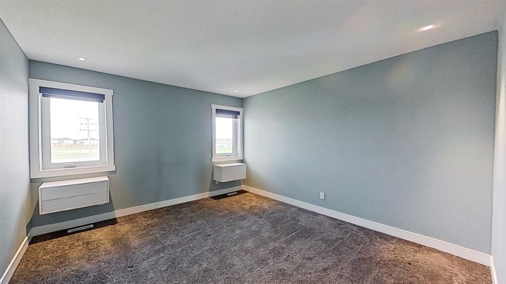 29 Sunrise Close Se, High River, AB - Indoor Photo Showing Other Room
