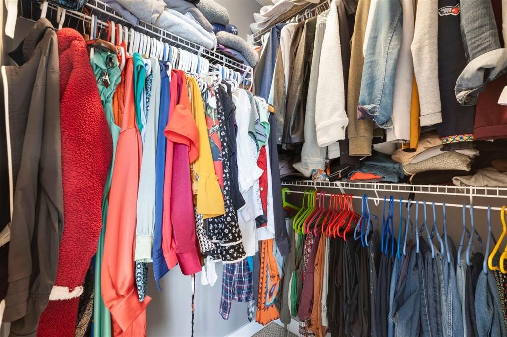 18 West Springs Gate Sw, Calgary, AB - Indoor With Storage
