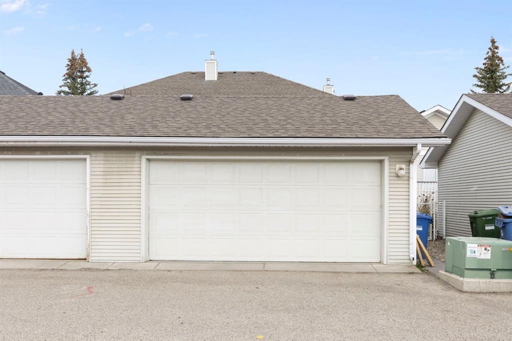 18 West Springs Gate Sw, Calgary, AB - Outdoor With Exterior