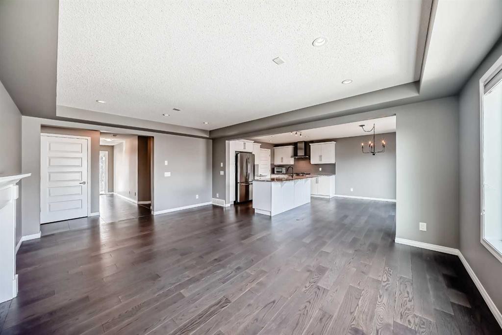 312 Viewpointe Terrace, Chestermere, AB - Indoor