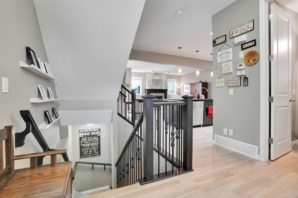 109 Cranleigh Place Se, Calgary, AB - Indoor Photo Showing Other Room