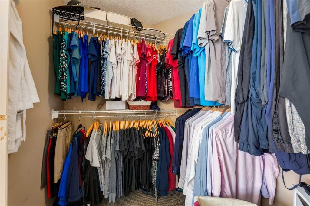 195 Willowmere Close, Chestermere, AB - Indoor With Storage