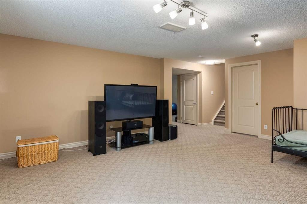 195 Willowmere Close, Chestermere, AB - Indoor