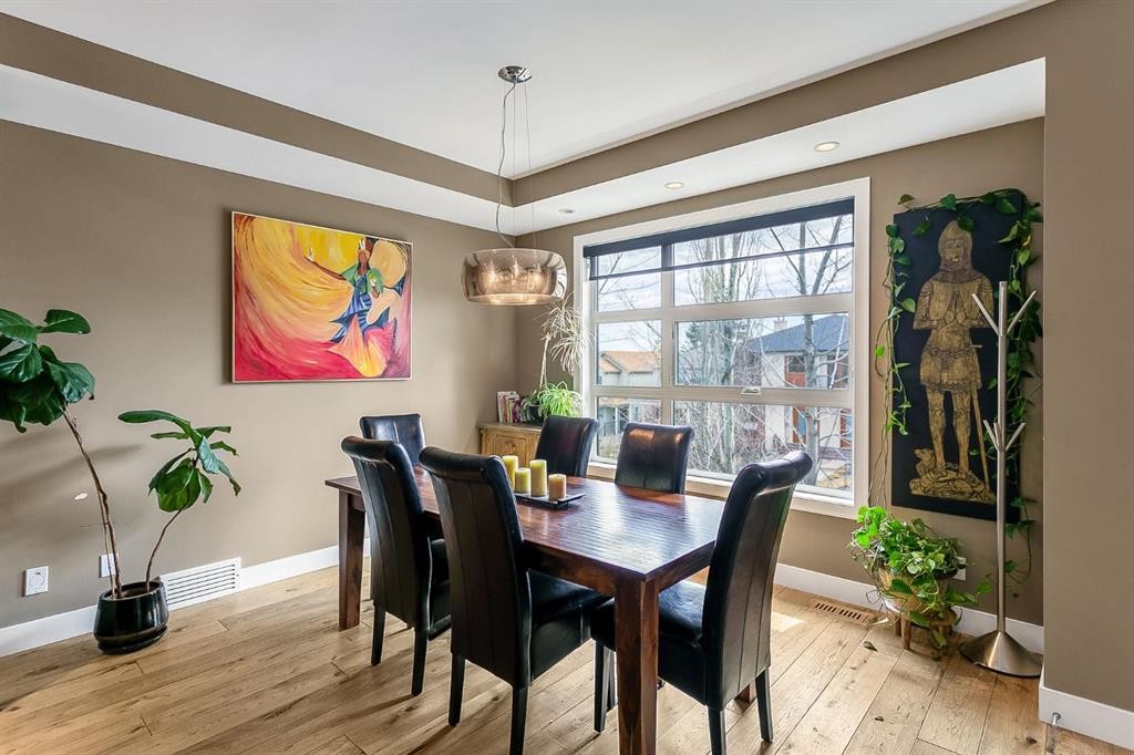1834 30 Avenue Sw, Calgary, AB - Indoor Photo Showing Dining Room