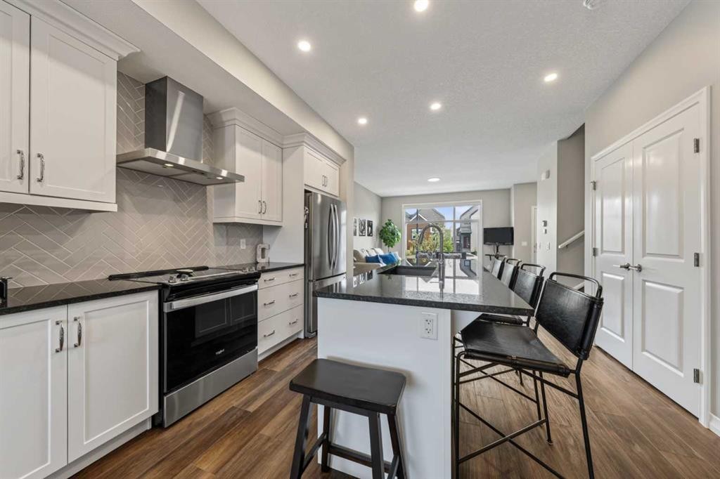 20545 Main Street Se, Calgary, AB